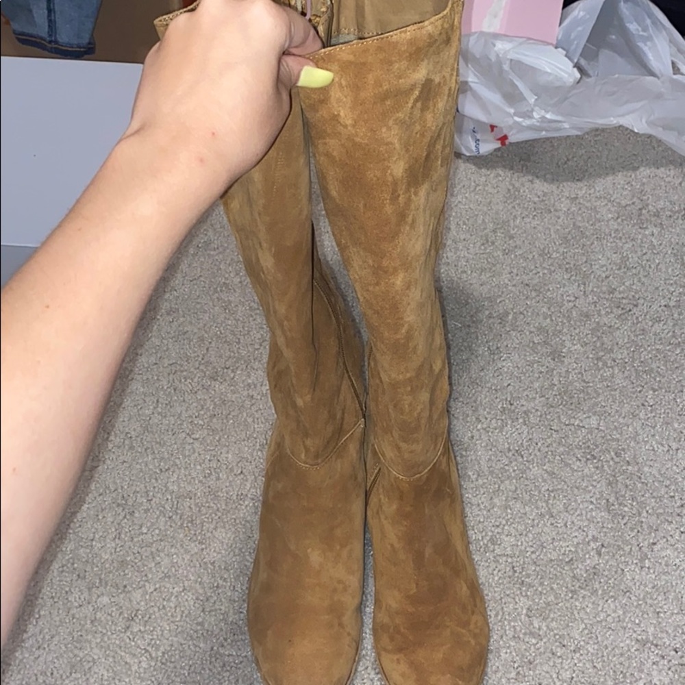 Boots - Picture 2 of 3